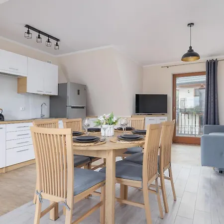 Apartment Salwatorianska Mountain View By Renters *