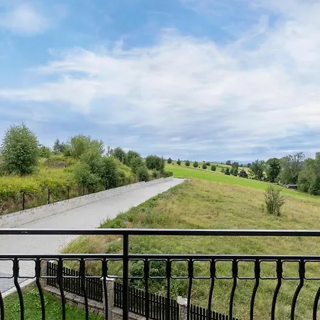 Salwatorianska Mountain View By Renters