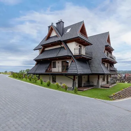 Salwatorianska Mountain View By Renters Apartment